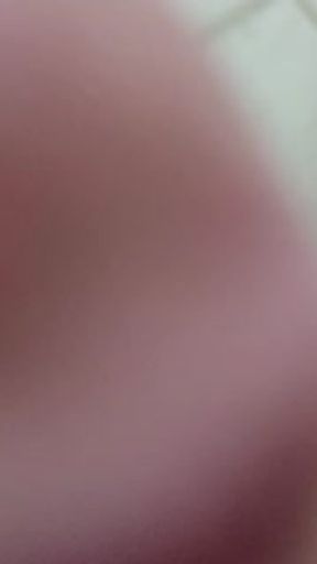 Sex maroc threesome 🥵🔥 مغربي تيصور مراتو تتحوا من لور وهو تيكفت