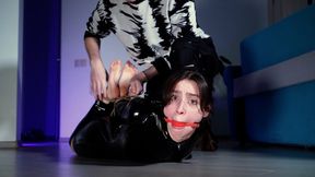 007 AGENT FALL: BASTINADO THAT BREAKS HER (FHD)