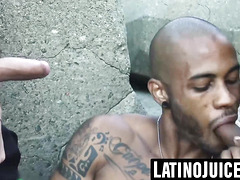 Uber driver Will expertly sucks two thick cocks to completion