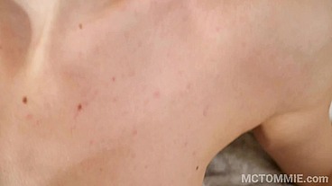 Sweet teen's homemade sex tape