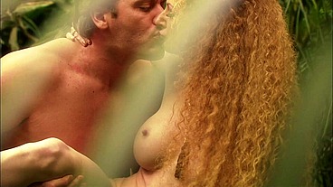 Annie Body Squirts Outdoors with Joey Ray