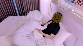 Hijab nurse's affair in a hotel with a male date