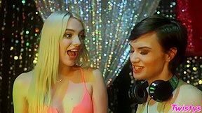 Kenna James And Paris Lincoln In Get Turnt