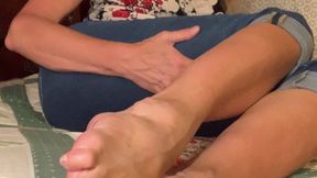 SLEEK SOLES RUBBING