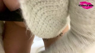 Pissing pussy !!!