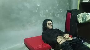 tucacheritocacheron - vagabundo pingon se saca la leche en el suelo. buena toma, verdad?