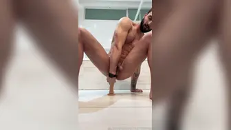 Latino daddy Pierre tries anal toys on webcam