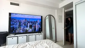 Asian Girl from Tinder Fucks on First Date!