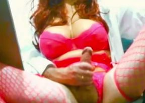 Pretty in pink. 43 secs.