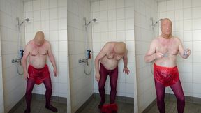 strumpfhose und inkontinenzhose in der dusche