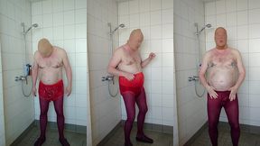 strumpfhose und inkontinenzhose in der dusche
