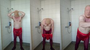 strumpfhose und inkontinenzhose in der dusche