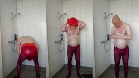 strumpfhose und inkontinenzhose in der dusche