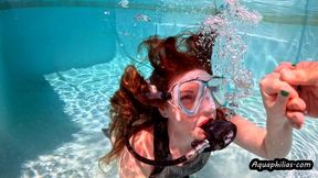 Aquaphilias- Jenn Cameron- Her First SCUBA Lesson