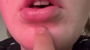 Hot German with Big Lips Blows