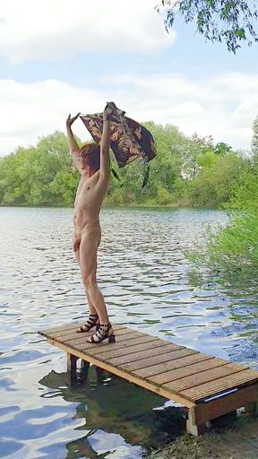 Striptease on the jetty