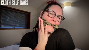 Lacey - Cloth Self Gag WMV