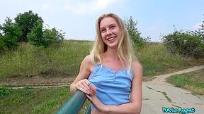 Skinny Darling Had Sex Outdoor - Analdin
