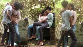 Abar dhora porlo dui kishor kishore Ramna Park a noshtami korte