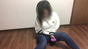 ジーパン履いてオナニーが好き…。男性ジーパン履いてちんちんのモッコリしてる所を見たたらムラムラしてくる。。