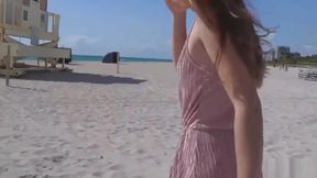Girl flash ass in beach