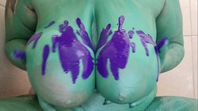 paint play in my boobs and then masturbating