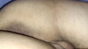 anal sex ass fuck esposa puta, ama de casa se calienta mirando porno sucio y entrega el culo al amigo de su marido en navidad