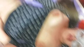 anal sex ass fuck esposa puta, ama de casa se calienta mirando porno sucio y entrega el culo al amigo de su marido en navidad