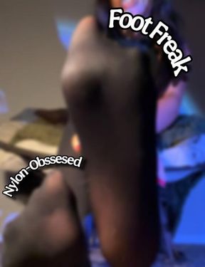 Nylon-Obsessed Foot Freak