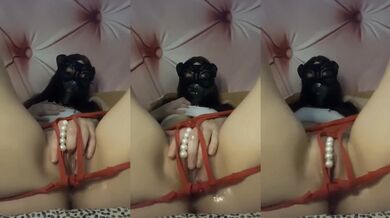 French brunette fingers her bare wet pussy in vertical webcam jam
