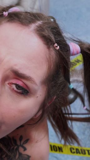 Aliana Foxs pushes her deep throat to the limit   Clip 1