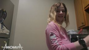 First Blowjob with Babysitter (Kinkmas Day 16: Babysitter)