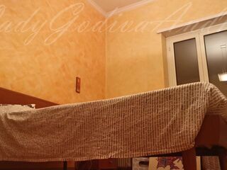 "Te lo voglio mettere al culo prima che arrivi tuo marito!" ???? Amanti italiani - Tradimento in casa