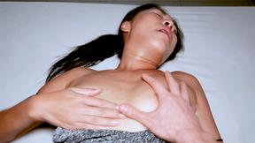 ”Real amateur mature Thai bargirl COUGAR P-O-V blowjob & fucking”