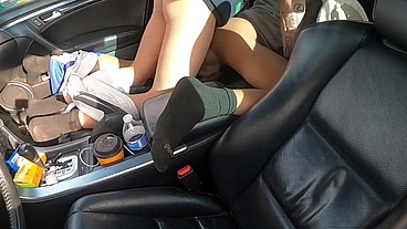 Motorista meteu no carro mesmo