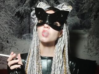 Catwoman smokes and flirts with u