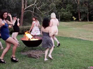 Campfire lesbos