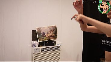 Petite Teen Ryder Rey visiting Celtic IRON in Beverly Hills Loads 3 &amp_ 4