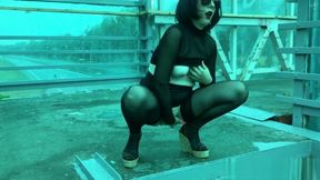 Risky Public Naked Walk & Masturbation over Busy Road - First Experience