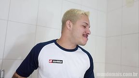 Depois do futebol a resenha &eacute_ cheia de sexo e putaria!