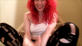 Licking &amp; Sucking Toes Spitplay