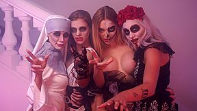 Sharing Is Scaring - Paola Hard, Nicole Love And Sarah Kay