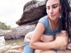 follando con desconosido por dinero en el rio