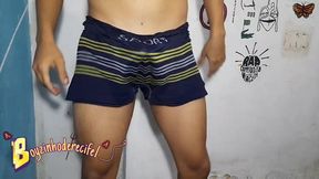 novinho dancando e gozando ouvindo brega funk