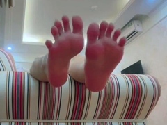 SnowPrincess aka snowpriness OnlyFans - When I’m so small