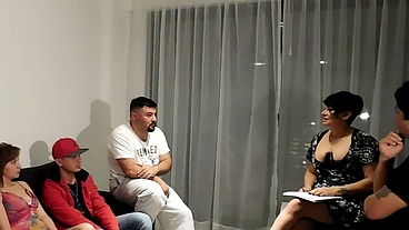 PERLA LOPEZ, NINFOMANIAC PSYCHOLOGIST FUCKING a group of patients in therapy