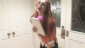 ”Lil Laura Taking a Piss”