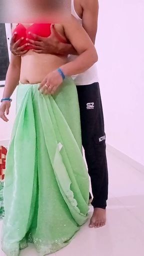 Riya Bhabhi Ko Petticoat Tailor Came to Take Belaj Measurement and Riya Bhabhi Enjoyed Sexual Relations While Taking&hellip;   Clip 1