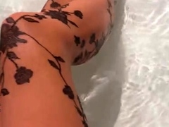 Amateur Foot Fetish Girlfriend Sucks and gives a Footjob