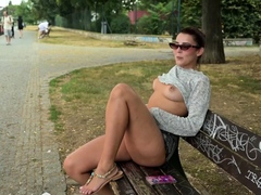 Amateur hottie fucked outdoor in public